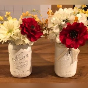 Flower center pieces.